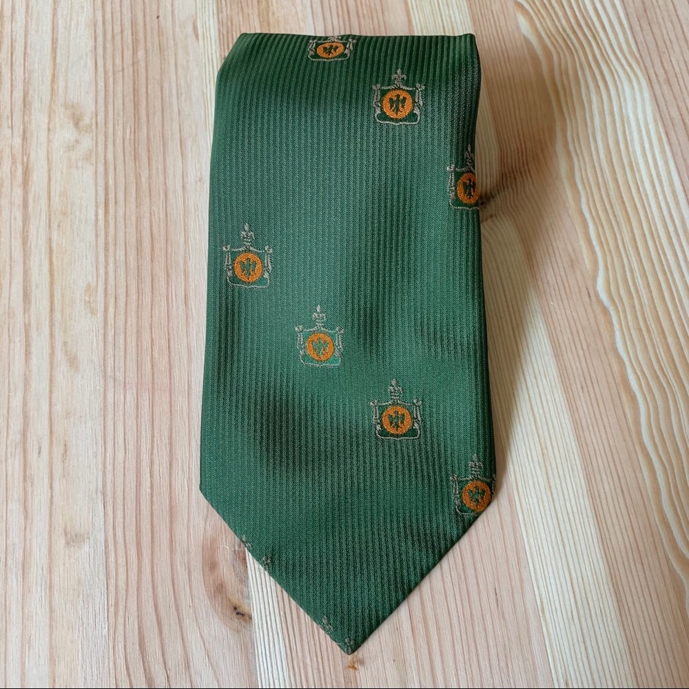 100% Dacron tie by Superba